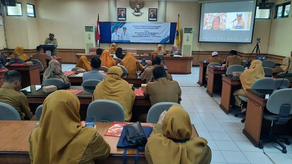 Mengikuti dan Memfasilitasi Zoom Meeting Advokasi Kebijakan dan Pendampingan PUG