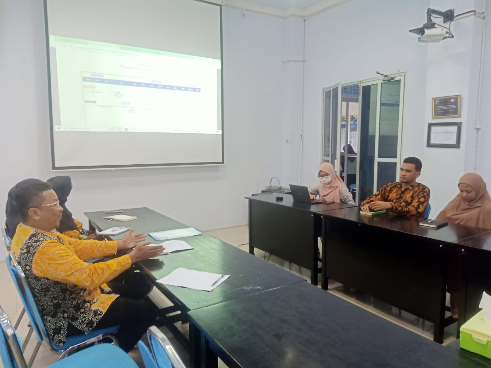 rapat pembentukan forum satu data Indonesia di BPS Kota Tarakan