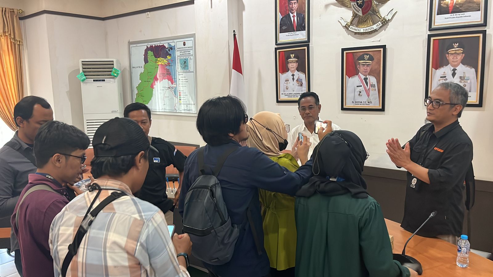 Memfasilitasi Wartawan Press Release bersama KPK Terkait Aset THM