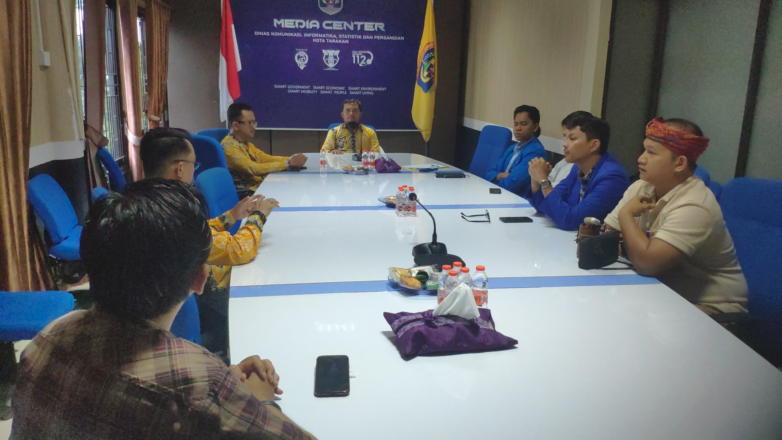 Menerima Audiensi Dewan Pengurus Pusat KNPI Kota Tarakan
