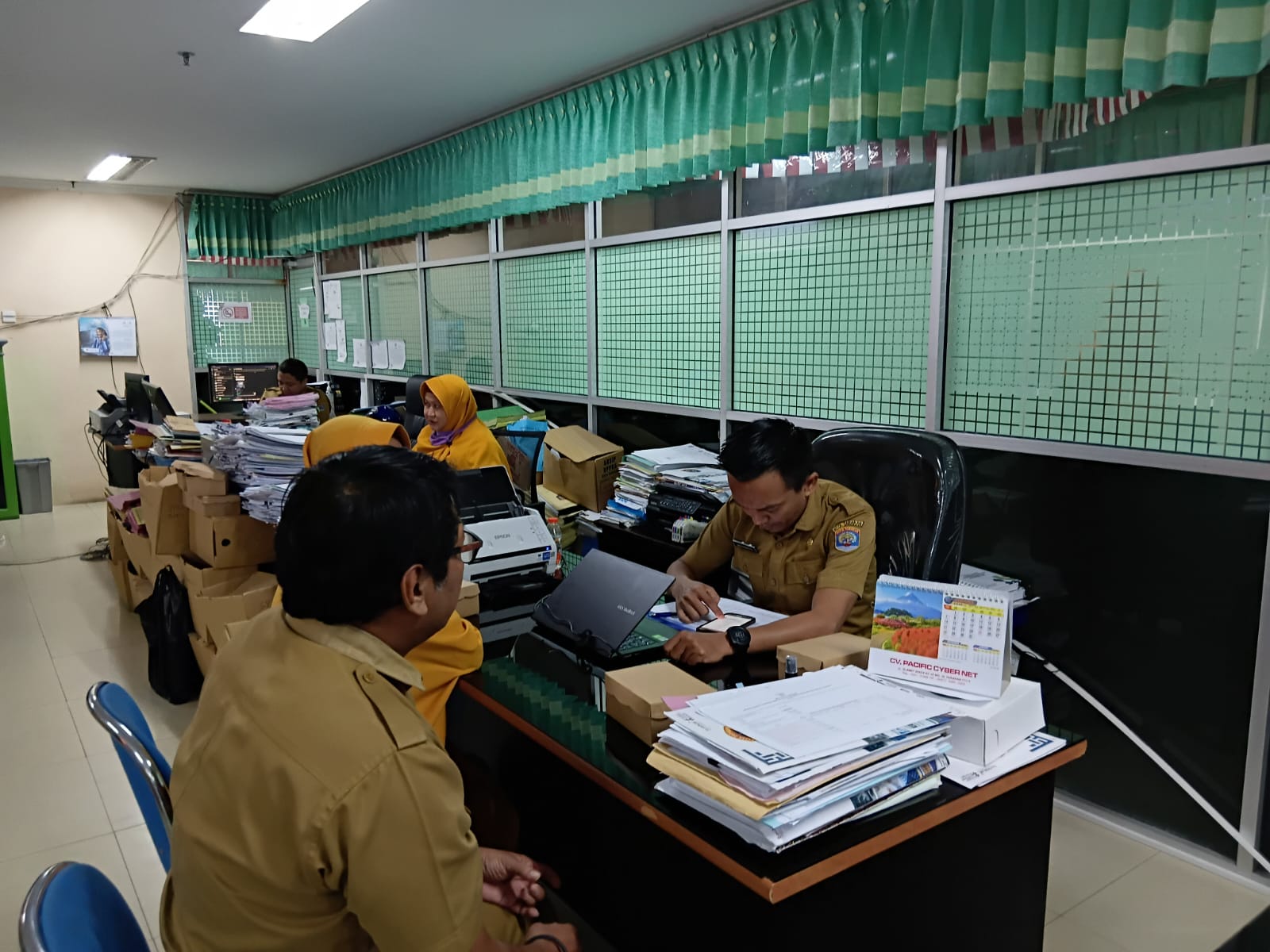 Sub Bagian Perencanaan dan Keuangan DKISP Melaksanakan Asistensi di BPKPAD Tarakan